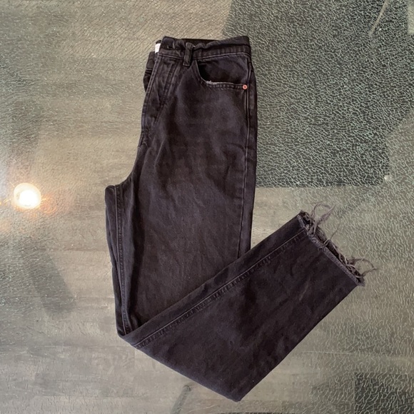 Zara High Waisted Straight Cropped Mom Jean - Picture 2 of 11